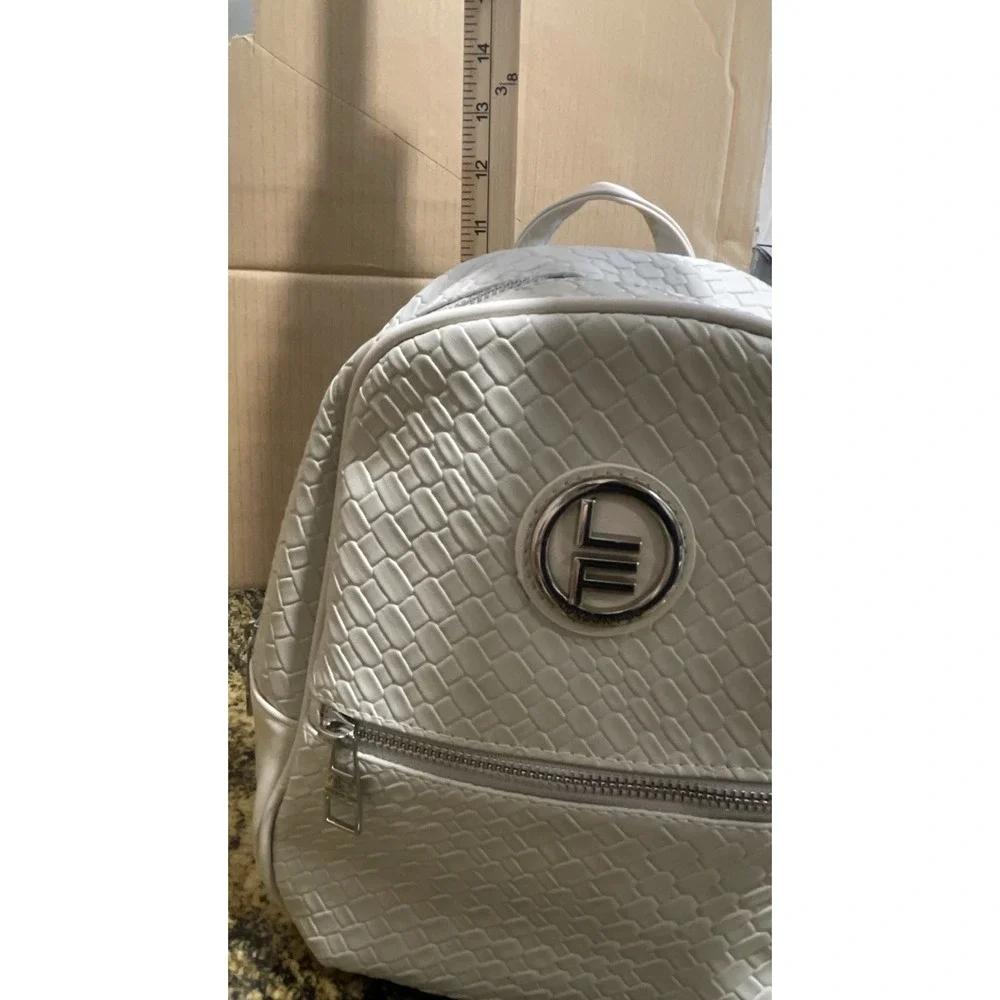NWT London Fog Backpack Beige zipper front‎ pocket, Inside zipper & Slip pockets